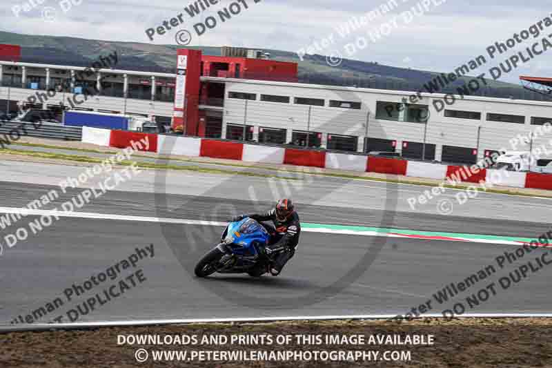 cadwell no limits trackday;cadwell park;cadwell park photographs;cadwell trackday photographs;enduro digital images;event digital images;eventdigitalimages;navarra;no limits trackdays;peter wileman photography;racing digital images;trackday digital images;trackday photos